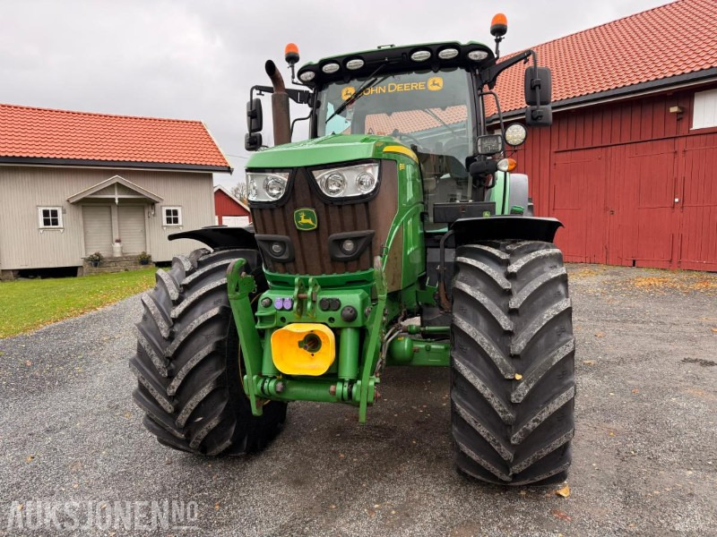 2016 John Deere 6155R– 6745 t – Storservice + nye deler – Pen og velholdt traktor! - جرار: صور 4 2016 John Deere 6155R– 6745 t – Storservice + nye deler – Pen og velholdt traktor! - جرار: صور 4