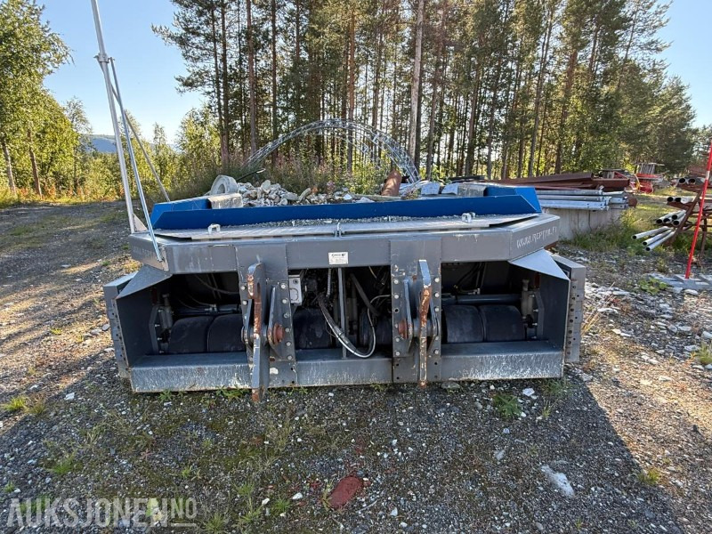 2016 Reptail-MM asfalt/grusutlegger med 3D-maskinstyring - معدات البناء: صور 4 2016 Reptail-MM asfalt/grusutlegger med 3D-maskinstyring - معدات البناء: صور 4