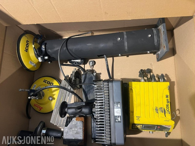 2017 Andre Leika GPS anlegg - ملحقات - آلات البناء: صور 1 2017 Andre Leika GPS anlegg - ملحقات - آلات البناء: صور 1