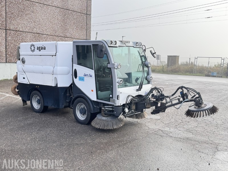 2017 Bucher CityCat 2020XL Feiemaskin / Euro 6 - معدات صناعية: صور 3 2017 Bucher CityCat 2020XL Feiemaskin / Euro 6 - معدات صناعية: صور 3