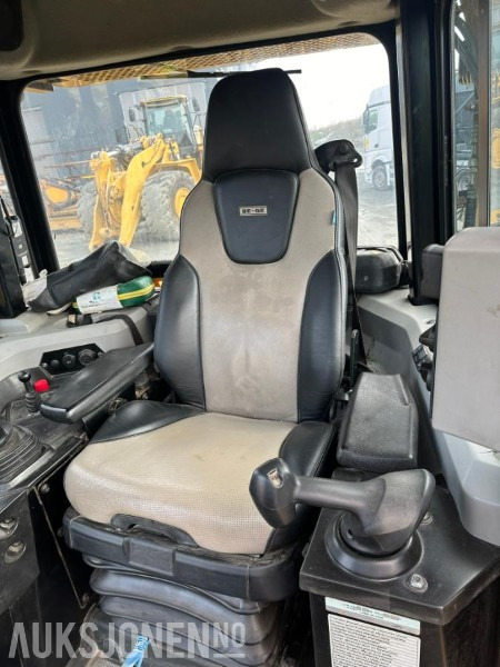 2017 Cat D6T LGP DOZER m/ U SKJÆR - RYGGEKAMERA - RIPPER ++ إيجار 2017 Cat D6T LGP DOZER m/ U SKJÆR - RYGGEKAMERA - RIPPER ++: صور 19