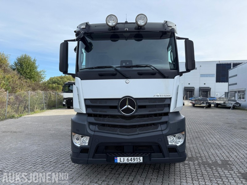 2017 Mercedes-Benz 2545L Antos skapbil med kjøling, multiratt, cruise, kjettinger, baklem, fjernkontroll - بصندوق مغلق شاحنة: صور 2 2017 Mercedes-Benz 2545L Antos skapbil med kjøling, multiratt, cruise, kjettinger, baklem, fjernkontroll - بصندوق مغلق شاحنة: صور 2