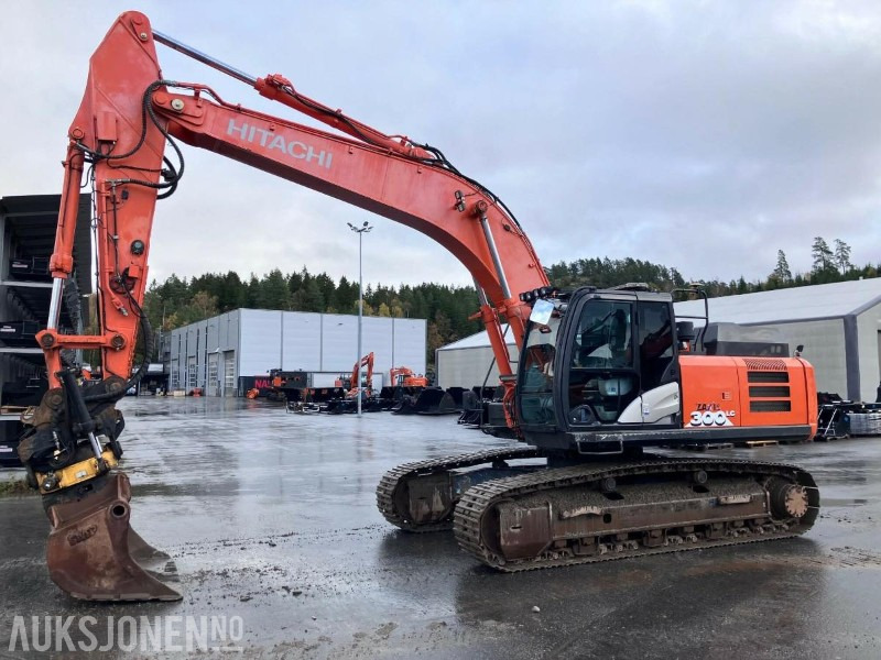 2018 Hitachi ZX300 LC-6 - Topcon GX60 - Sentralsmøring - 8200t - حفارة: صور 1 2018 Hitachi ZX300 LC-6 - Topcon GX60 - Sentralsmøring - 8200t - حفارة: صور 1