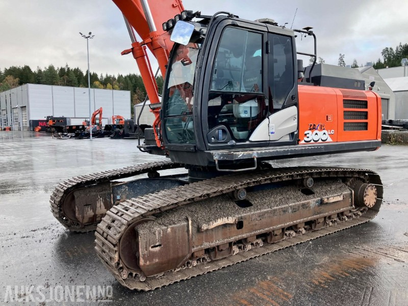 2018 Hitachi ZX300 LC-6 - Topcon GX60 - Sentralsmøring - 8200t - حفارة: صور 5 2018 Hitachi ZX300 LC-6 - Topcon GX60 - Sentralsmøring - 8200t - حفارة: صور 5