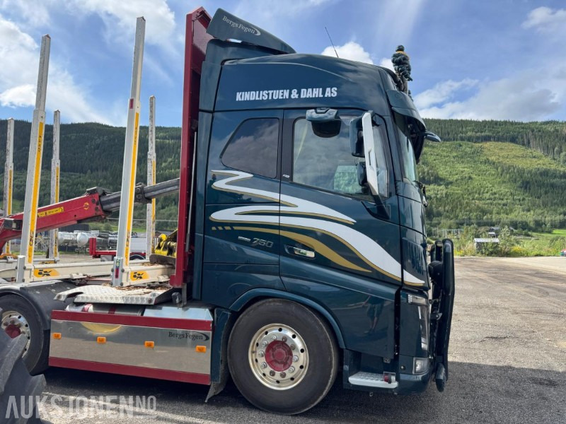 2018 Volvo FH16 8X4 komplett tømmerbil med kran og henger. - شاحنة قطع الأشجار, شاحنة كرين: صور 5 2018 Volvo FH16 8X4 komplett tømmerbil med kran og henger. - شاحنة قطع الأشجار, شاحنة كرين: صور 5