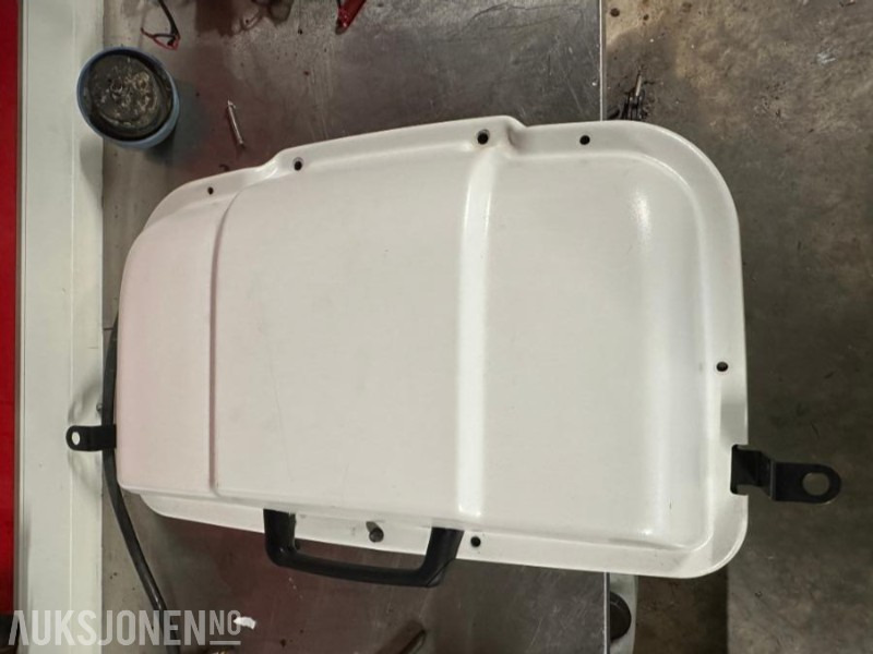 2019 Gps Valtra - GPS antenne - Stått på Valtra T234 - الآلات والماكينات الزراعية: صور 1 2019 Gps Valtra - GPS antenne - Stått på Valtra T234 - الآلات والماكينات الزراعية: صور 1