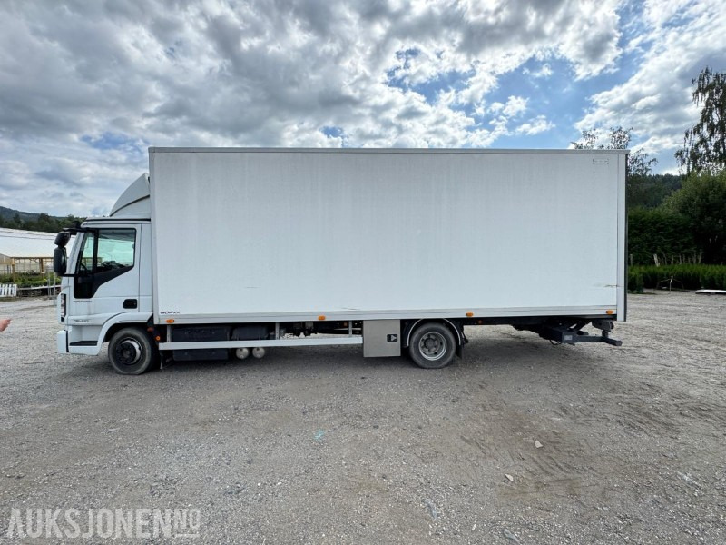 2019 Iveco Eurocargo skapbil med varme og kjøl i skap / 43126 km - بصندوق مغلق شاحنة: صور 2 2019 Iveco Eurocargo skapbil med varme og kjøl i skap / 43126 km - بصندوق مغلق شاحنة: صور 2