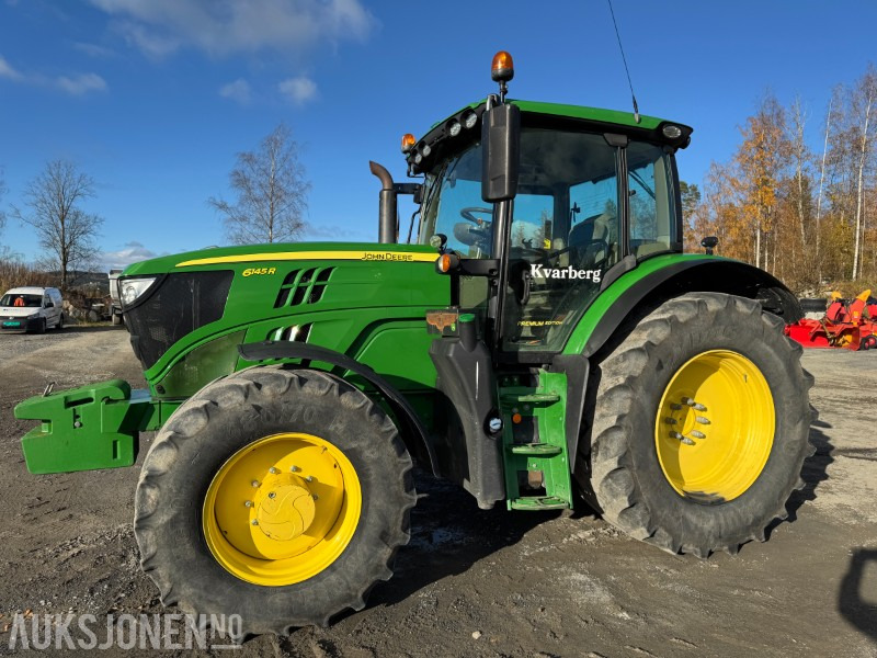 2019 John Deere 6145R 4X4, 192 HK PREMIUM EDITION LEVERES MED NYE DEKK OG - جرار: صور 1 2019 John Deere 6145R 4X4, 192 HK PREMIUM EDITION LEVERES MED NYE DEKK OG - جرار: صور 1