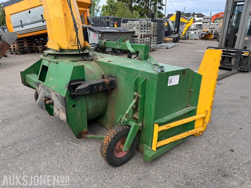 2020 Nordec ATP260 – Totrinns snøfreser m/hydraulisk sving, nedbrekk og vendbart drag - الآلات والماكينات الزراعية: صور 4 2020 Nordec ATP260 – Totrinns snøfreser m/hydraulisk sving, nedbrekk og vendbart drag - الآلات والماكينات الزراعية: صور 4