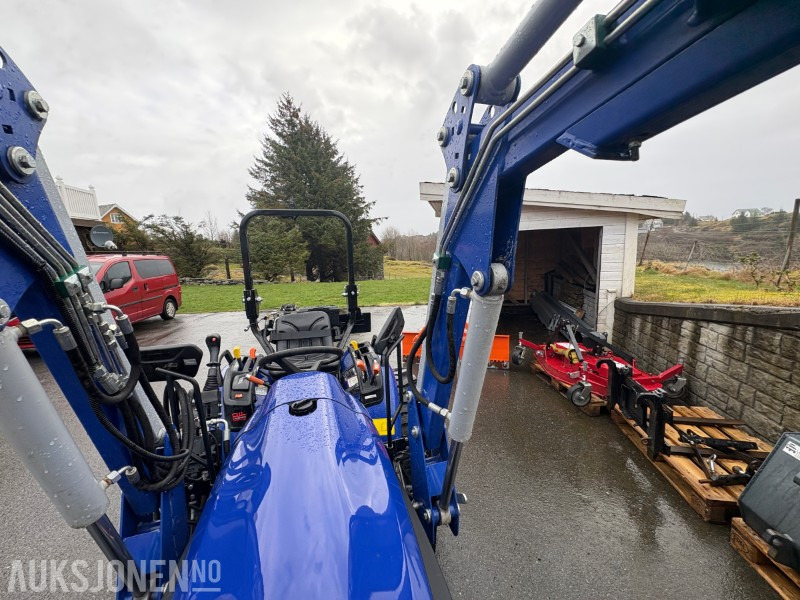 جرار 2021 Farmtrac 26H 4WD - KUN 98 timer! - mye tilbehør / ekstra utstyr|: صور 9