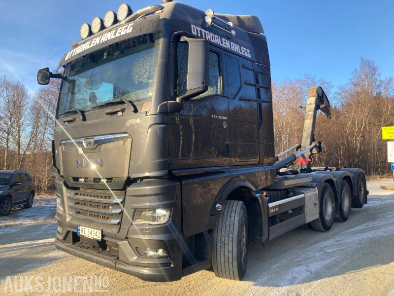 2021 MAN TGX krokbil med dumperkasse og kranflak. 8X4 EURO 6 - شاحنة ذات الخطاف: صور 2 2021 MAN TGX krokbil med dumperkasse og kranflak. 8X4 EURO 6 - شاحنة ذات الخطاف: صور 2