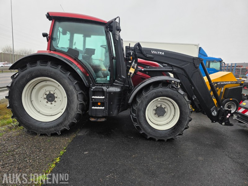 2021 Valtra N174 Versu traktor med lesseapparat kun 1296 timer - جرار: صور 4 2021 Valtra N174 Versu traktor med lesseapparat kun 1296 timer - جرار: صور 4