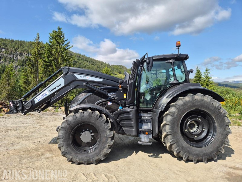2021 Valtra T 234 VERSU med laster og front hydraulikk / PTO - جرار: صور 2 2021 Valtra T 234 VERSU med laster og front hydraulikk / PTO - جرار: صور 2