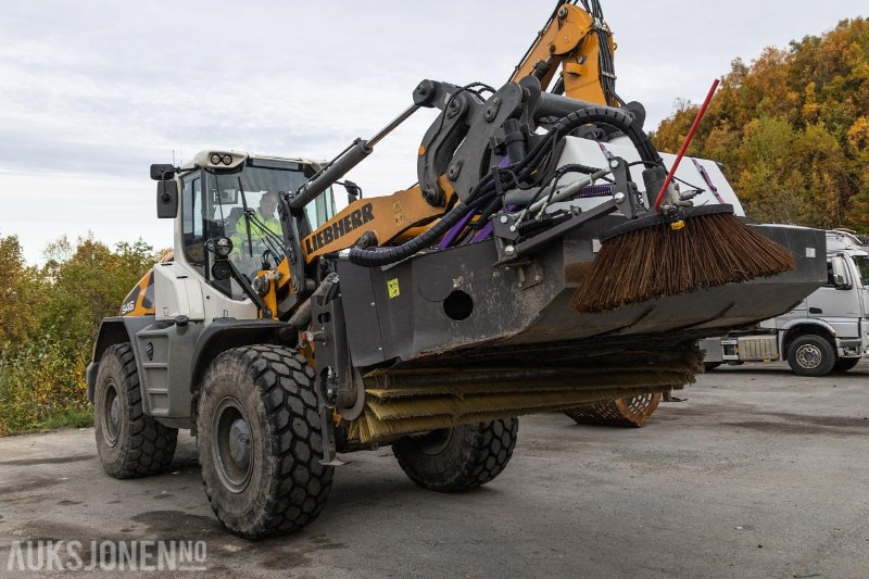 2022 Holms PH/300-3.0 Feiekost - Meget lite brukt - 3 Meters arbeidsbredde - ملحقات - آلات البناء: صور 3 2022 Holms PH/300-3.0 Feiekost - Meget lite brukt - 3 Meters arbeidsbredde - ملحقات - آلات البناء: صور 3
