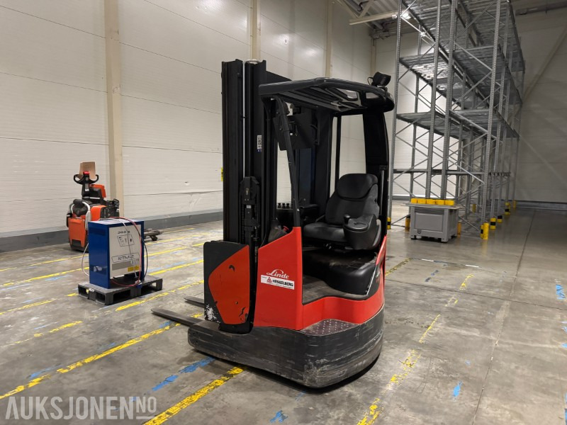 2022 Linde R14 X Skyvemasttruck - معدات المناولة: صور 4 2022 Linde R14 X Skyvemasttruck - معدات المناولة: صور 4