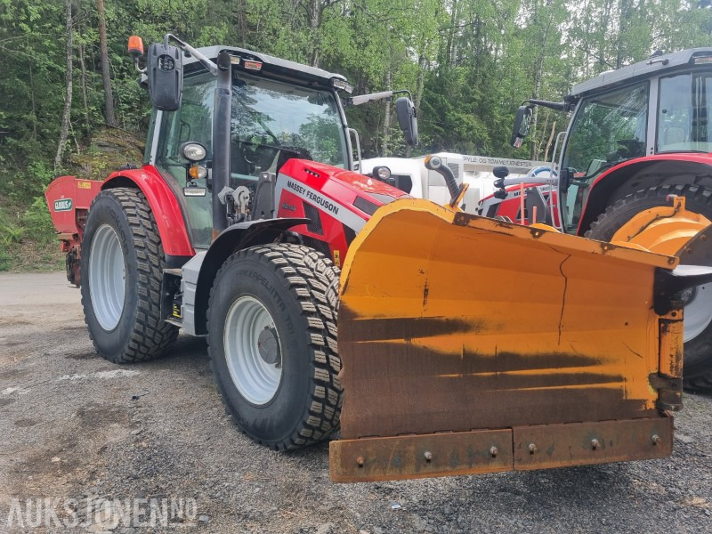 2022 Massey Ferguson 5S.145 traktor med Strøkasse og V-plog - جرار: صور 3 2022 Massey Ferguson 5S.145 traktor med Strøkasse og V-plog - جرار: صور 3