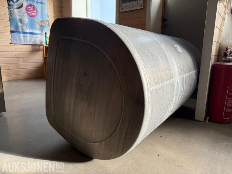 2023 Dieseltank 530 L 70x70x130 - Montert på Volvo FH 2023 D-Shaped - شاحنة: صور 4 2023 Dieseltank 530 L 70x70x130 - Montert på Volvo FH 2023 D-Shaped - شاحنة: صور 4