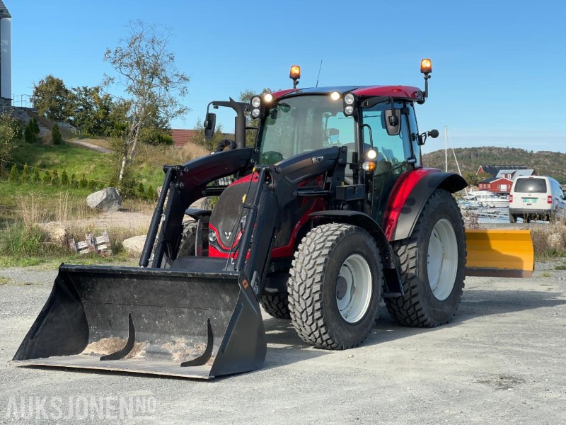 2023 Valtra A95 - Mye utstyr, lite brukt - جرار: صور 1 2023 Valtra A95 - Mye utstyr, lite brukt - جرار: صور 1