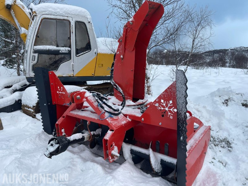 2024 Hamney PX-240 Vendbar snøfres med kantskjær begge sider - الآلات والماكينات الزراعية: صور 4 2024 Hamney PX-240 Vendbar snøfres med kantskjær begge sider - الآلات والماكينات الزراعية: صور 4