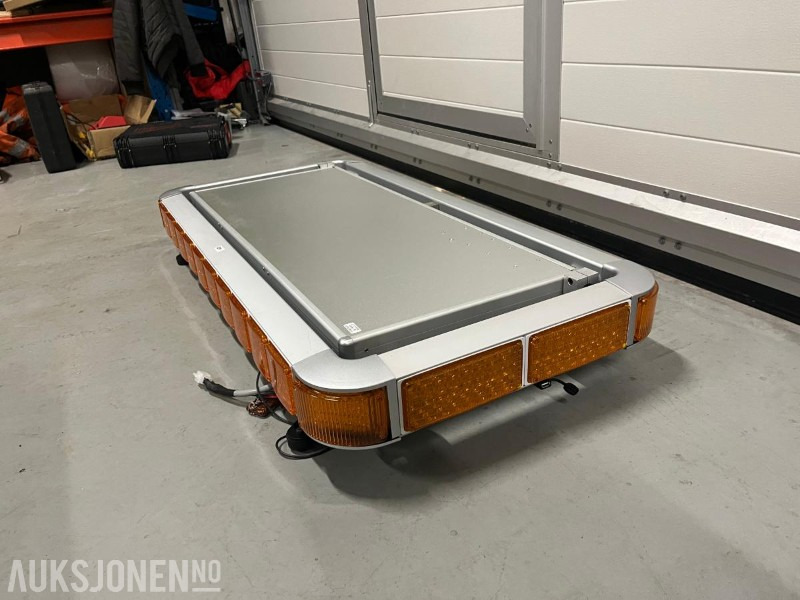 2024 LED Varsellysbjelke med tekst skilt - NY! - ملحقات - آلات البناء: صور 3 2024 LED Varsellysbjelke med tekst skilt - NY! - ملحقات - آلات البناء: صور 3