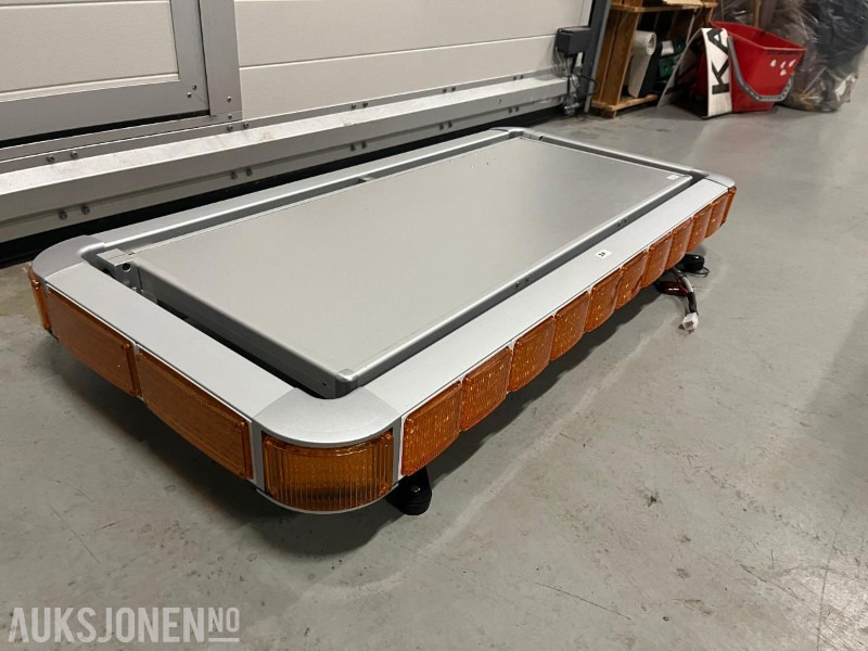 2024 LED Varsellysbjelke med tekst skilt - NY! - ملحقات - آلات البناء: صور 2 2024 LED Varsellysbjelke med tekst skilt - NY! - ملحقات - آلات البناء: صور 2