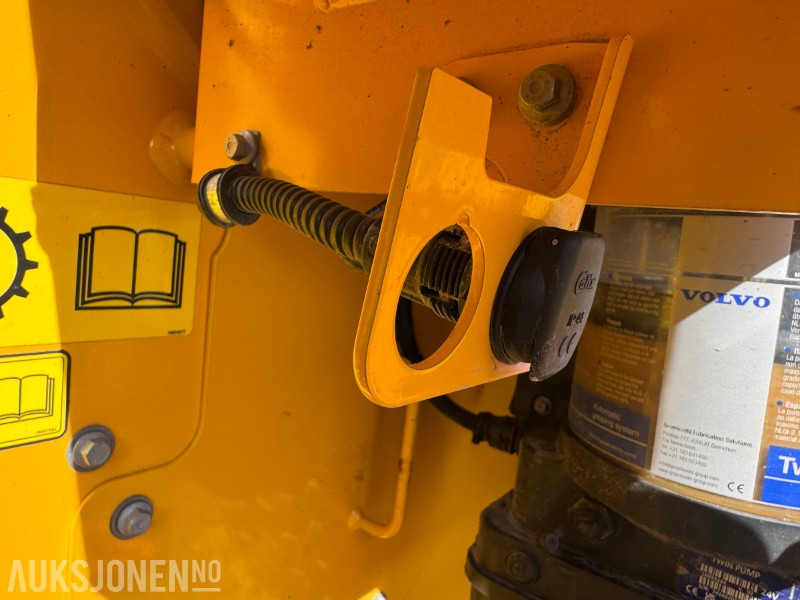 اللودر بعجل 2024 Volvo L70H2 HJULLASTER MED SKUFFE, SETRALSMØRING, VEKT +++KUN 400 TIMER: صور 14