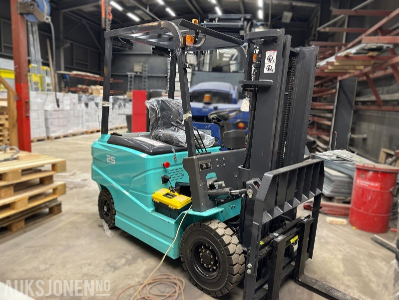 2025 Rippa R525D Elektrisk gaffeltruck, 2500kg, vedlikeholdsfrie batterier, display - معدات المناولة: صور 3 2025 Rippa R525D Elektrisk gaffeltruck, 2500kg, vedlikeholdsfrie batterier, display - معدات المناولة: صور 3