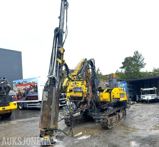 Atlas Copco ROC D3-03 borerigg med COP 1838LE borhammer støvsuger og vinsj - آلة حفر: صور 1 Atlas Copco ROC D3-03 borerigg med COP 1838LE borhammer støvsuger og vinsj - آلة حفر: صور 1