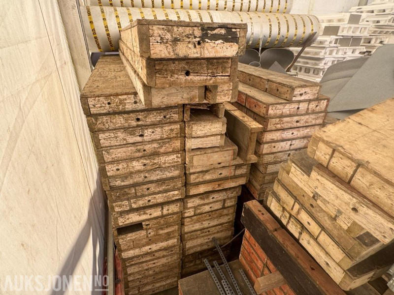 Forskaling selges i pakke - معدات البناء: صور 4 Forskaling selges i pakke - معدات البناء: صور 4