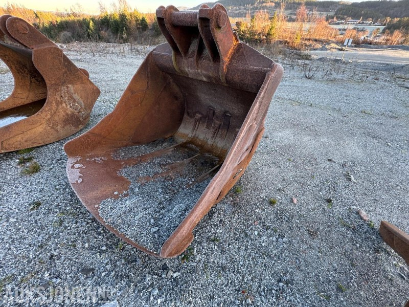 Graveskuffe med KM feste - ملحقات - آلات البناء: صور 1 Graveskuffe med KM feste - ملحقات - آلات البناء: صور 1