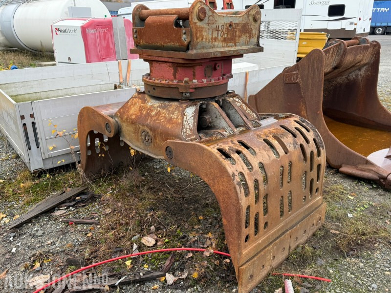 Hydraulisk sorteringsklo med rotator / S80 feste – brukt - ملحقات - آلات البناء: صور 2 Hydraulisk sorteringsklo med rotator / S80 feste – brukt - ملحقات - آلات البناء: صور 2