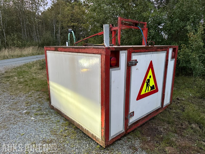 Kent Skiltvasker til traktor - الآلات والماكينات الزراعية: صور 3 Kent Skiltvasker til traktor - الآلات والماكينات الزراعية: صور 3