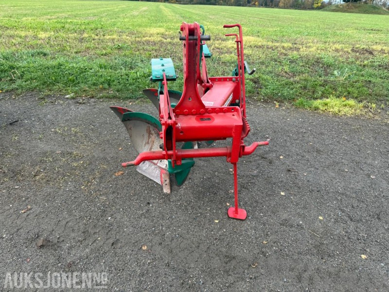 Kverneland Plog - الآلات والماكينات الزراعية: صور 2 Kverneland Plog - الآلات والماكينات الزراعية: صور 2
