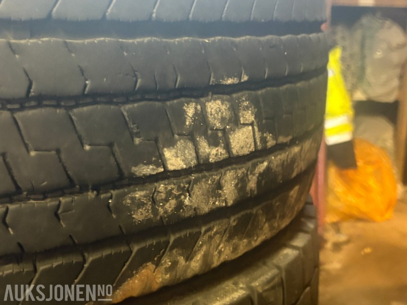 Lastebildekk 6 stk - شاحنة: صور 2 Lastebildekk 6 stk - شاحنة: صور 2