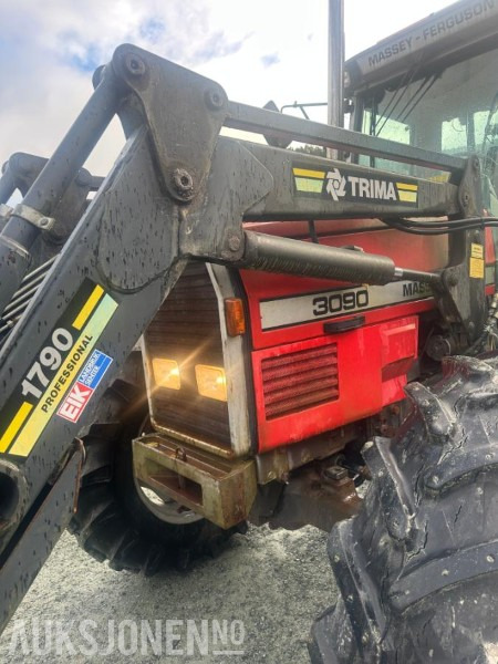 MASSEY FERGUSON 3090 MED FRONTLASTER / PALLEGAFFLER - جرار: صور 2 MASSEY FERGUSON 3090 MED FRONTLASTER / PALLEGAFFLER - جرار: صور 2