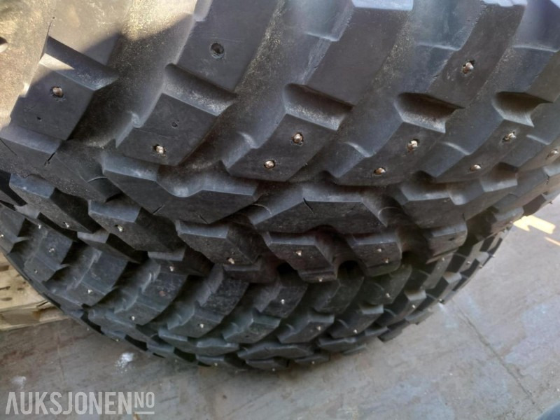 Nokian dekk til New Holland - جرار: صور 5 Nokian dekk til New Holland - جرار: صور 5