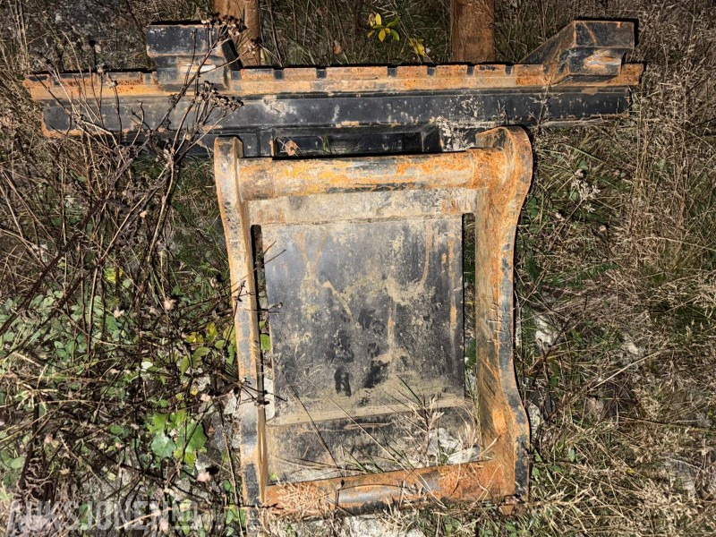 Pallegaffel m/kombi feste S60 og S70 - ملحقات - آلات البناء: صور 1 Pallegaffel m/kombi feste S60 og S70 - ملحقات - آلات البناء: صور 1