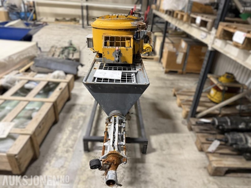 Putzmeister skruepumpe / mørtelpumpe / Sprøytemaskin - معدات البناء: صور 1 Putzmeister skruepumpe / mørtelpumpe / Sprøytemaskin - معدات البناء: صور 1