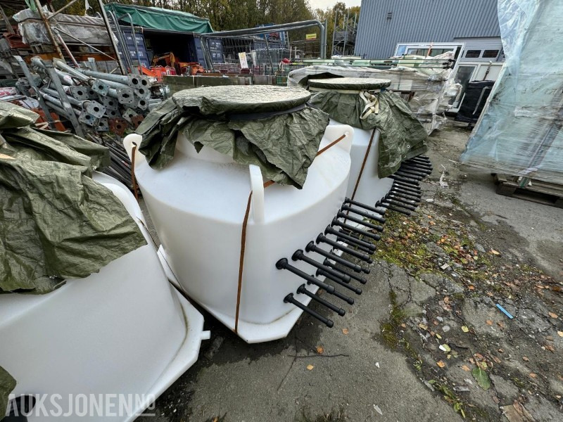 Samlebrønner med kjøresterke lokk - Nytt - معدات البناء: صور 2 Samlebrønner med kjøresterke lokk - Nytt - معدات البناء: صور 2