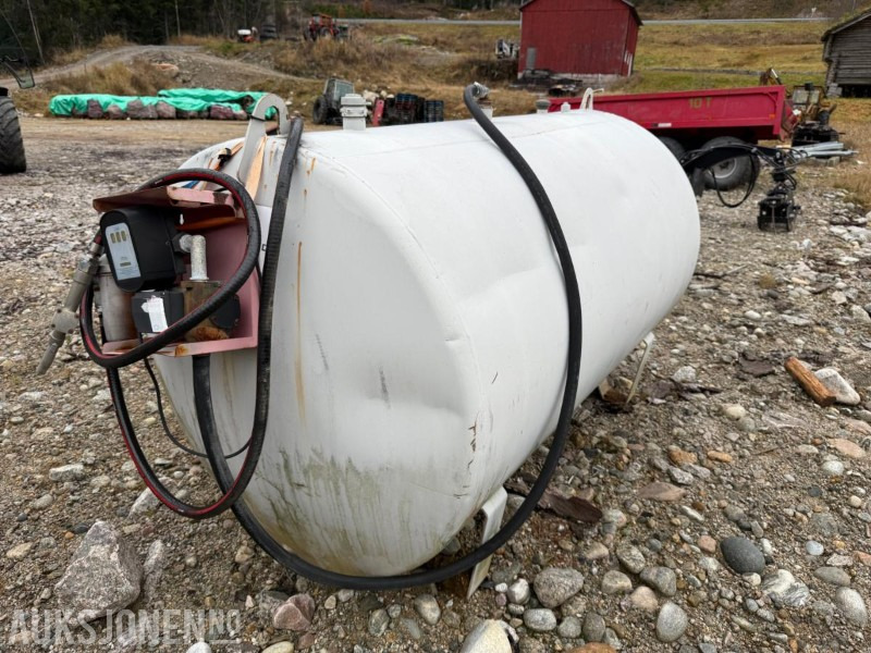 Sb Dieseltank med pumpe - معدات البناء: صور 5 Sb Dieseltank med pumpe - معدات البناء: صور 5
