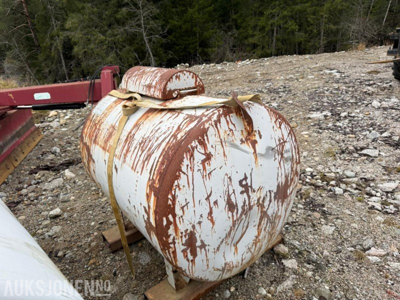 Sb dieseltank - معدات البناء: صور 4 Sb dieseltank - معدات البناء: صور 4