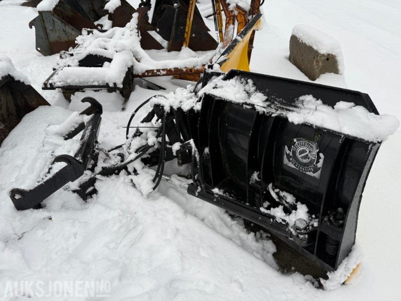 Tellefsdal 2500V V-Plog - Små BM Fester - ملحقات - آلات البناء: صور 2 Tellefsdal 2500V V-Plog - Små BM Fester - ملحقات - آلات البناء: صور 2