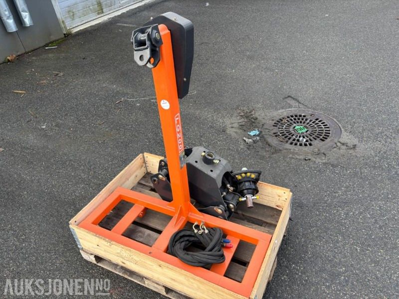 Tømmerklo til traktor LG200. TRIMA/SMS feste - الآلات والماكينات الزراعية: صور 1 Tømmerklo til traktor LG200. TRIMA/SMS feste - الآلات والماكينات الزراعية: صور 1