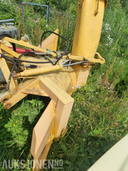 Traktor Snøfres 3 punkter feste med hydraulisk utkast - الآلات والماكينات الزراعية: صور 3 Traktor Snøfres 3 punkter feste med hydraulisk utkast - الآلات والماكينات الزراعية: صور 3