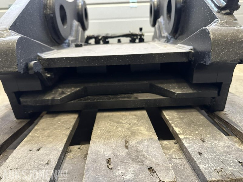 UBRUKT Götene Hydraulisk HK-feste G90 - ملحقات - آلات البناء: صور 2 UBRUKT Götene Hydraulisk HK-feste G90 - ملحقات - آلات البناء: صور 2