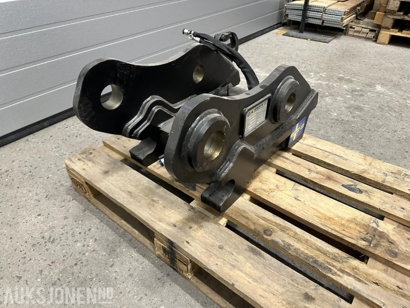UBRUKT Götene Hydraulisk HK-feste S70 - ملحقات - آلات البناء: صور 2 UBRUKT Götene Hydraulisk HK-feste S70 - ملحقات - آلات البناء: صور 2