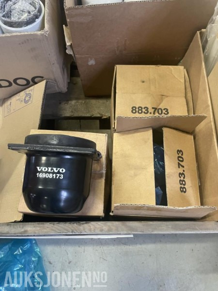 Volvo L150H - L260H Feste førerhytte - معدات البناء: صور 1 Volvo L150H - L260H Feste førerhytte - معدات البناء: صور 1