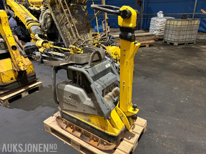 Wacker Neuson DPU 6555 vibroplate - مدحلة: صور 1 Wacker Neuson DPU 6555 vibroplate - مدحلة: صور 1