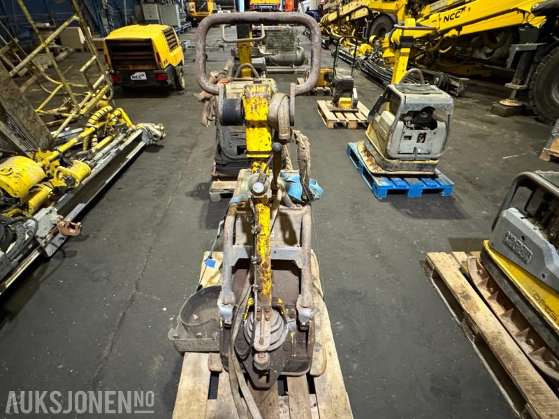 Wacker Neuson vibroplate - مدحلة: صور 4 Wacker Neuson vibroplate - مدحلة: صور 4