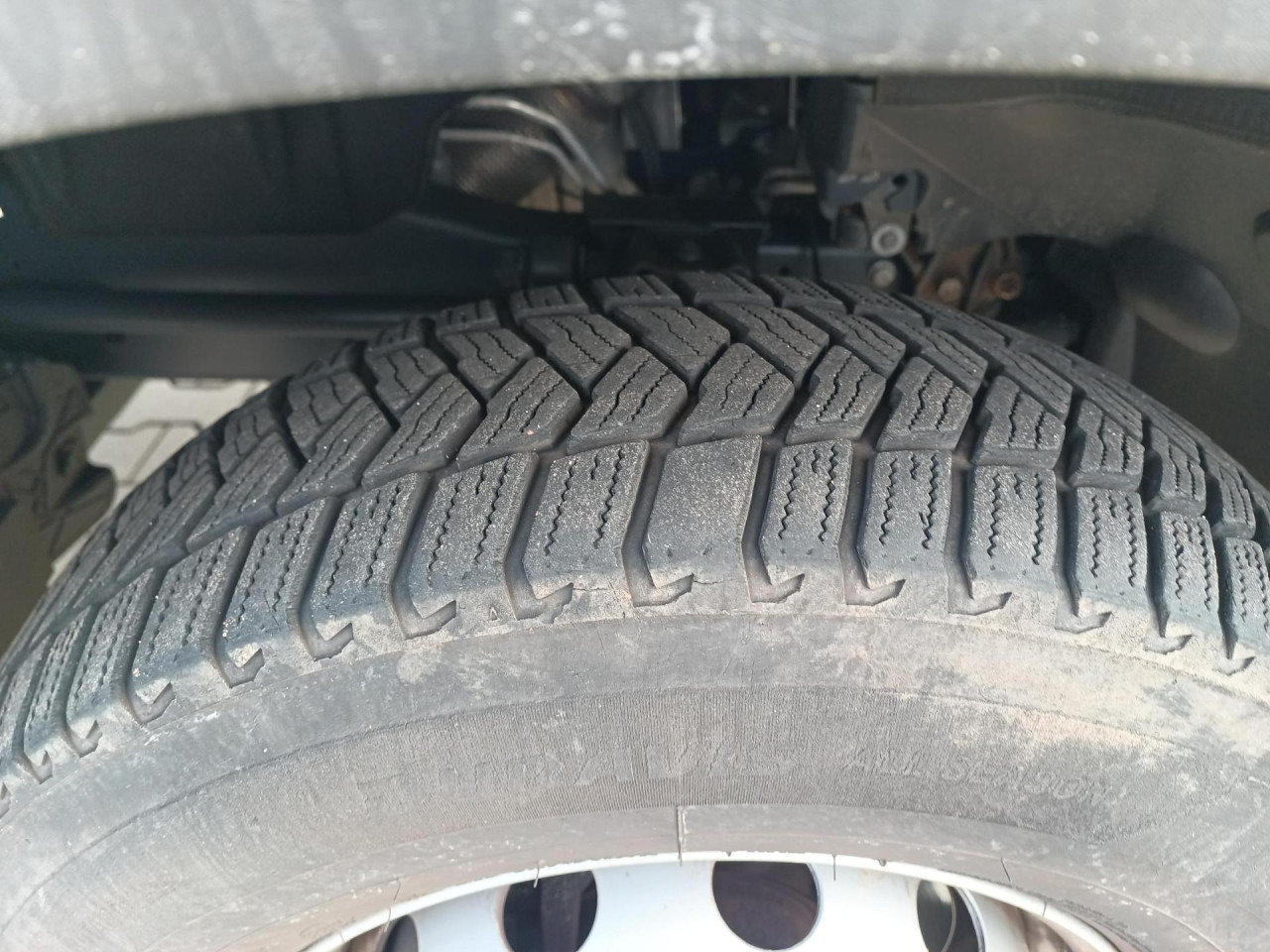 IVECO Daily 70C18A8 - الشاحنات الصغيرة صندوق مغلق: صور 3 IVECO Daily 70C18A8 - الشاحنات الصغيرة صندوق مغلق: صور 3